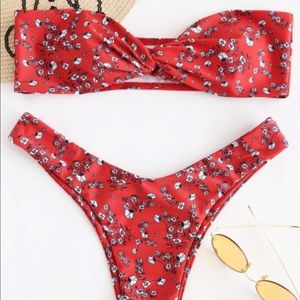 ZAFUL Flower Twisted Bandeau Bikini Set